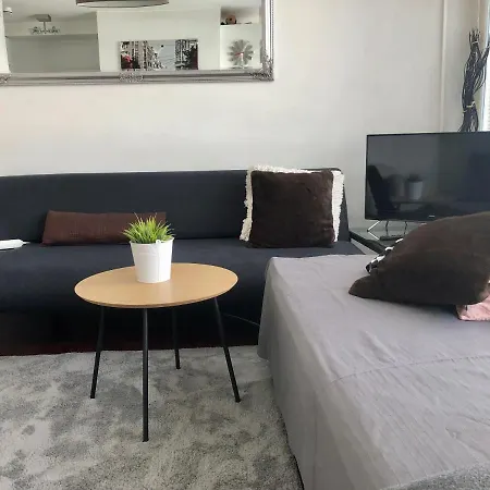 شقة Sweethome 48 Center аlbertinkatu *