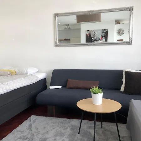 Sweethome 48 Center аlbertinkatu * هلسنكي