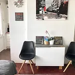 Sweethome 48 Center аlbertinkatu Helsinki